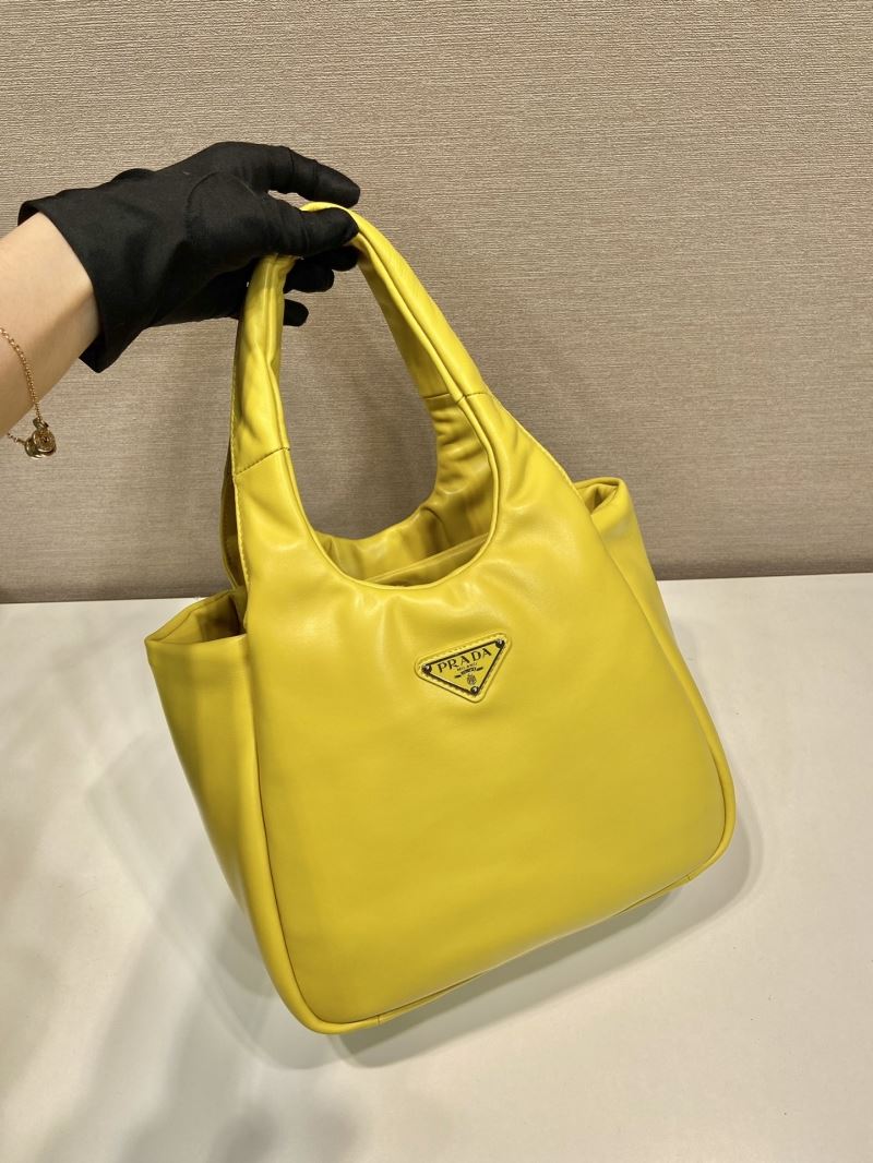 Pra*a tote bags